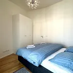 Viktoria Suite With Garage & Balcony