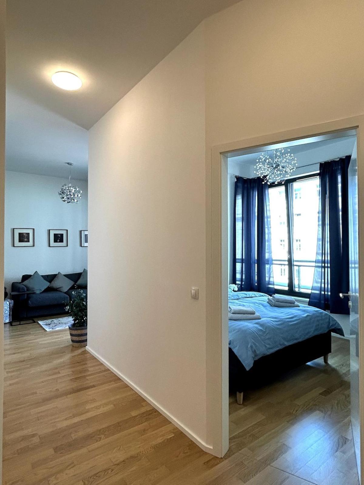 Appartamento Viktoria With Garage & Balcony